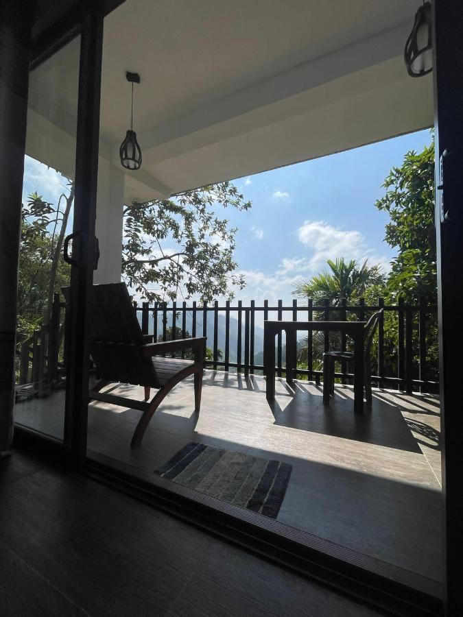 Divine View Homestay Элла Экстерьер фото