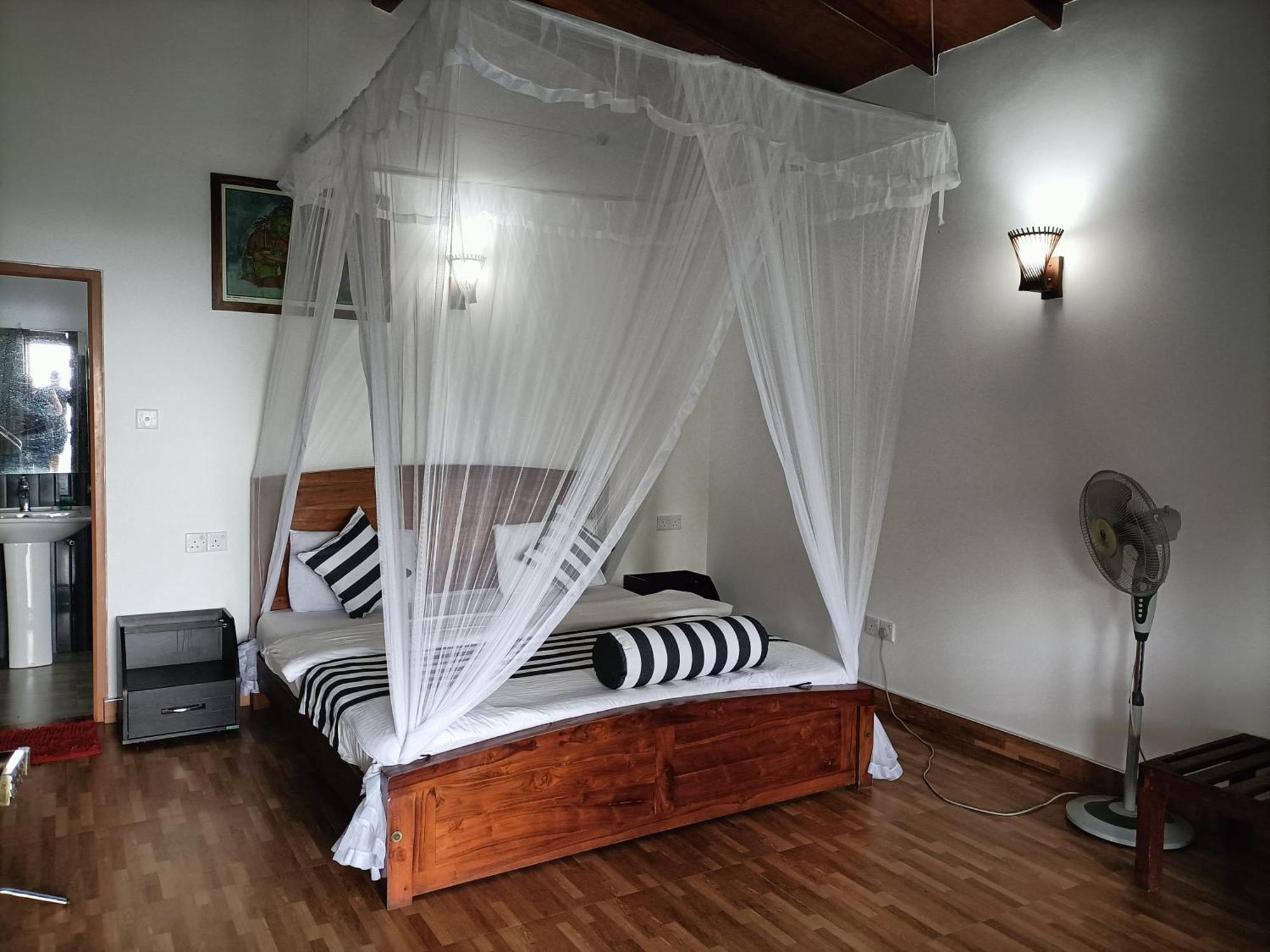 Divine View Homestay Элла Экстерьер фото
